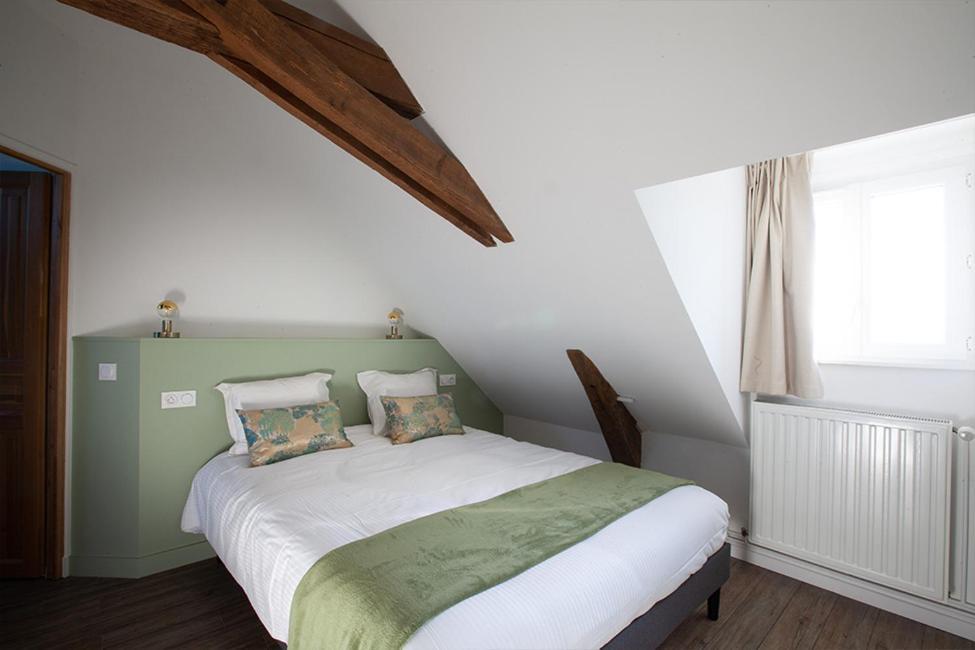 Bed and Breakfast Confidences Escale A Brissac Exteriér fotografie