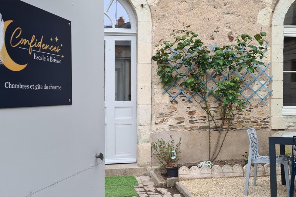 Bed and Breakfast Confidences Escale A Brissac Exteriér fotografie