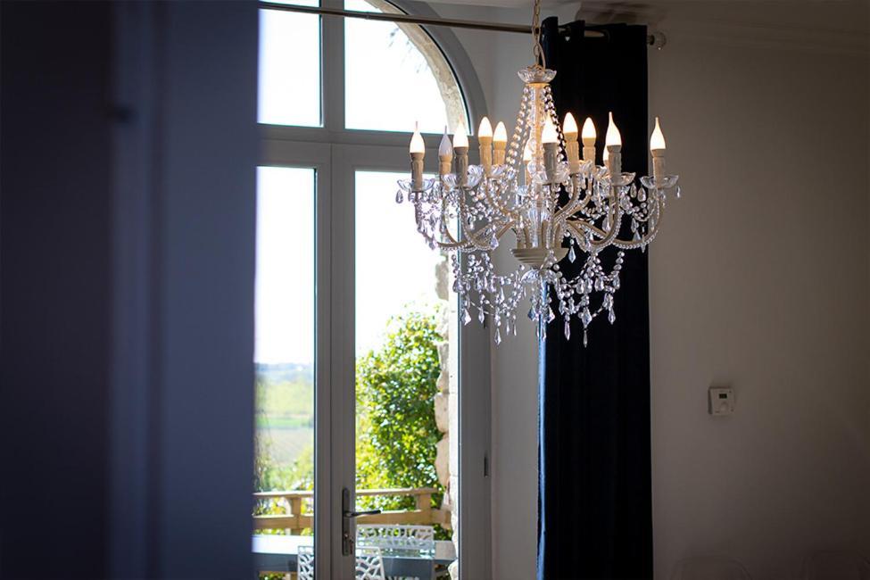 Bed and Breakfast Confidences Escale A Brissac Exteriér fotografie