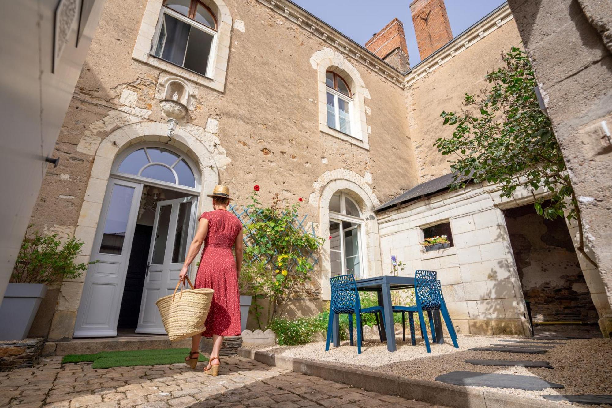 Bed and Breakfast Confidences Escale A Brissac Exteriér fotografie